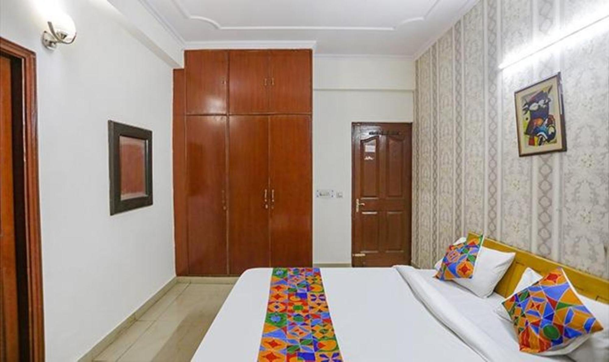 Hotel Fabexpress Ap International Noida Zewnętrze zdjęcie